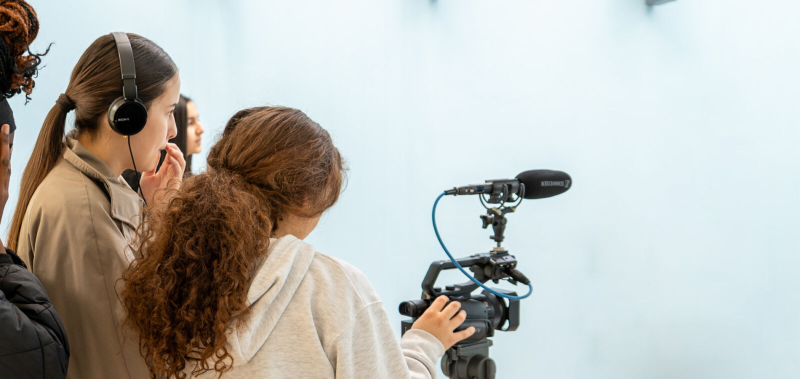 Série d&rsquo;ateliers : Semaine Ça Tourne !
Une série d’ateliers pour raconter ses propres histoires par l’image – Du 15 au 18 juillet